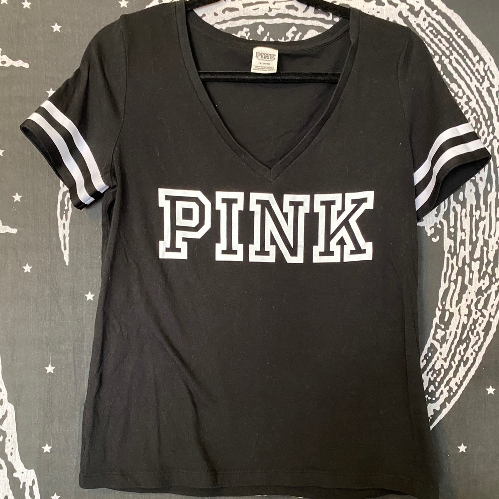 PINK black and white ringer v neck T-shirt